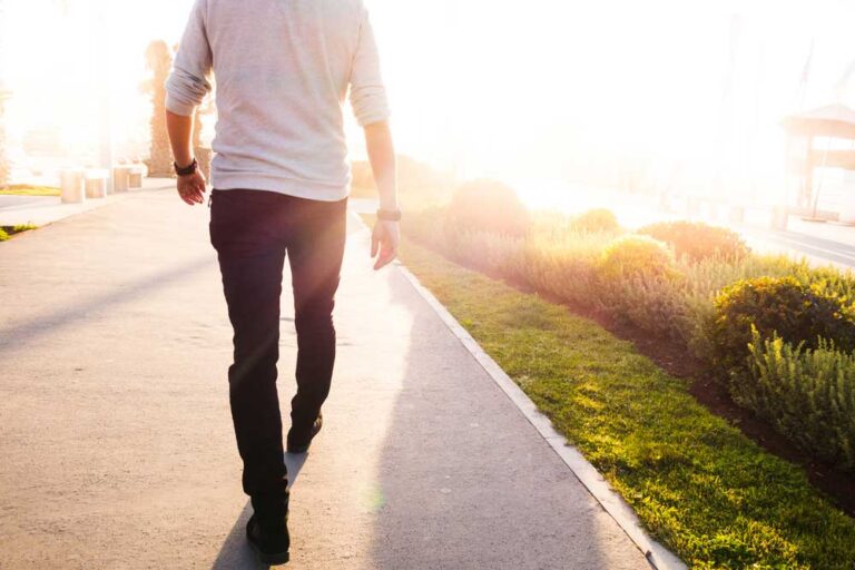 Un passo dietro l’altro … e si continua ad andare