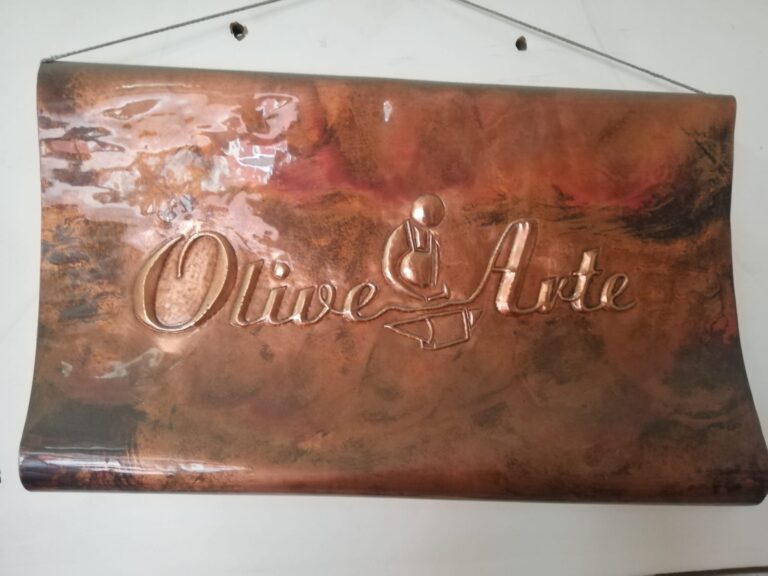 OliveArte, il fascino antico della bottega
